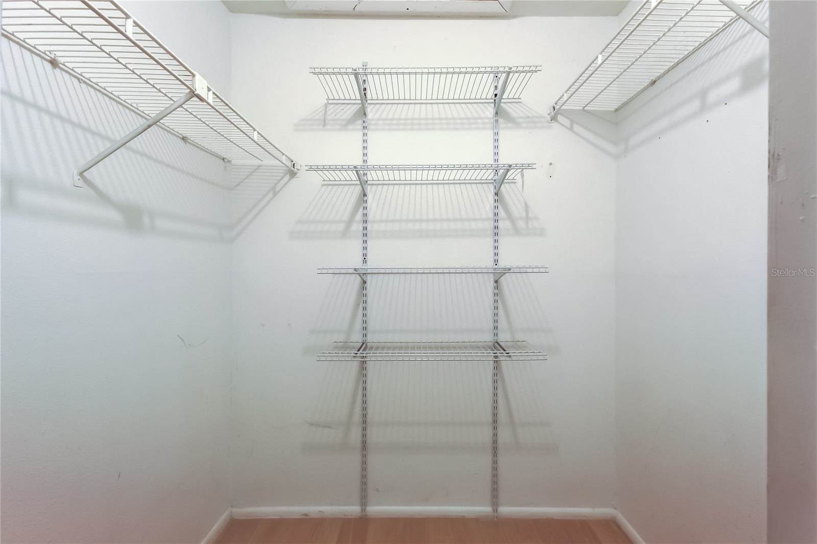 5760 71ST Street North, Saint Petersburg, FL 33709