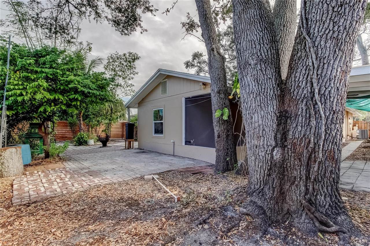 5760 71ST Street North, Saint Petersburg, FL 33709