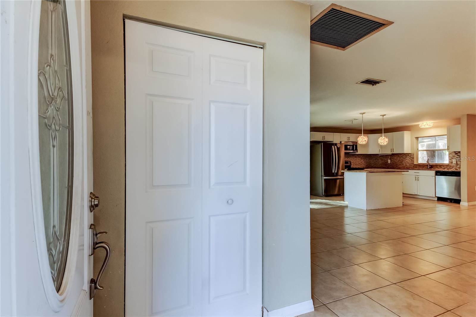 5760 71ST Street North, Saint Petersburg, FL 33709