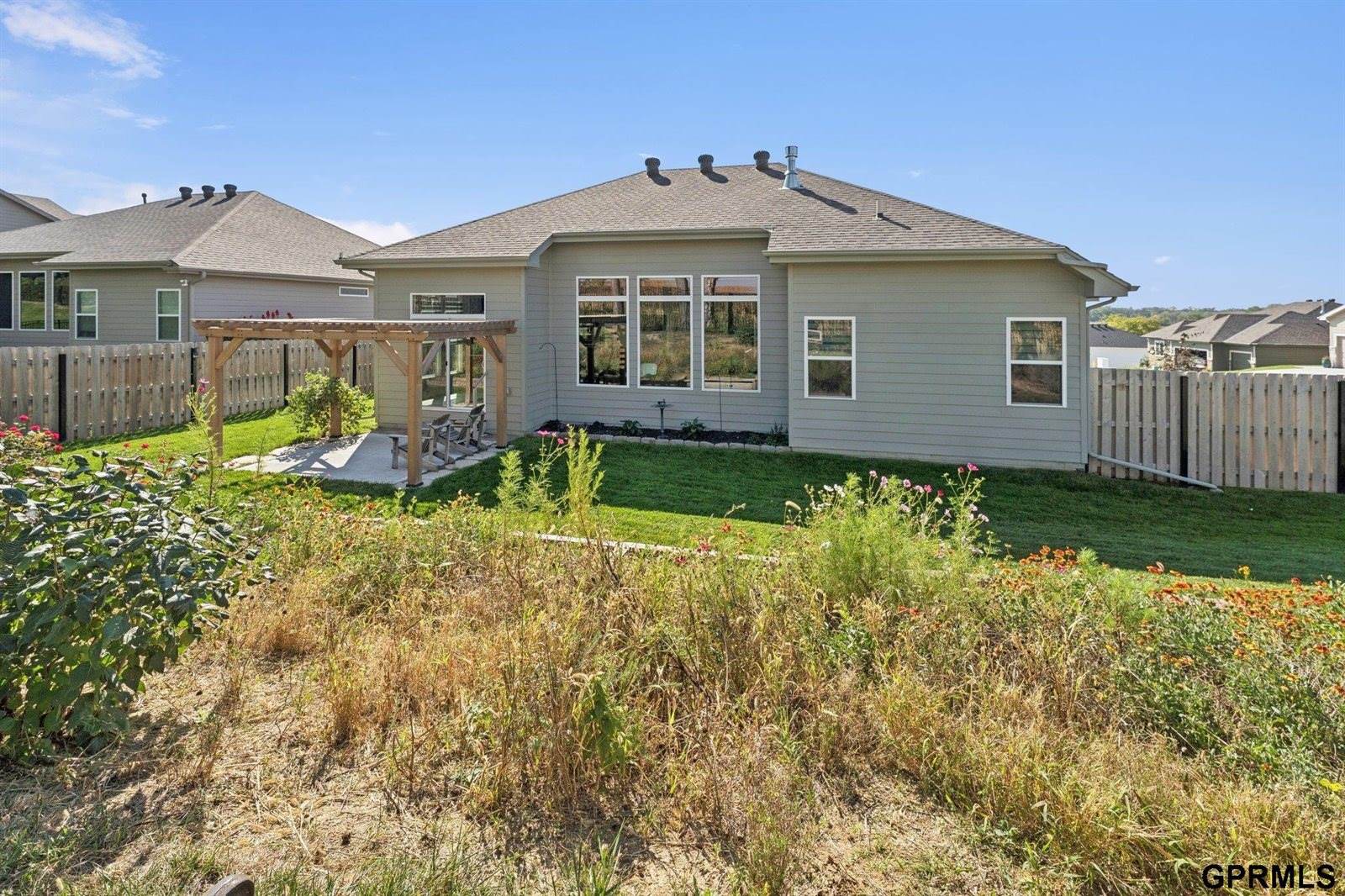 17676 Potter Street, Bennington, NE 68007