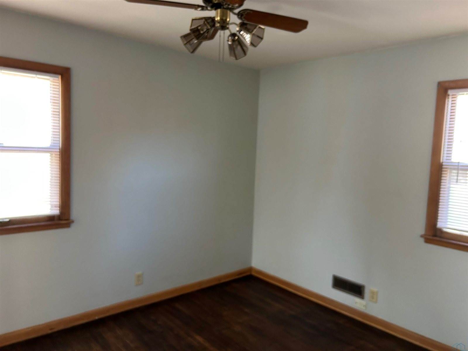 1309 29th St., Sioux City, IA 51104