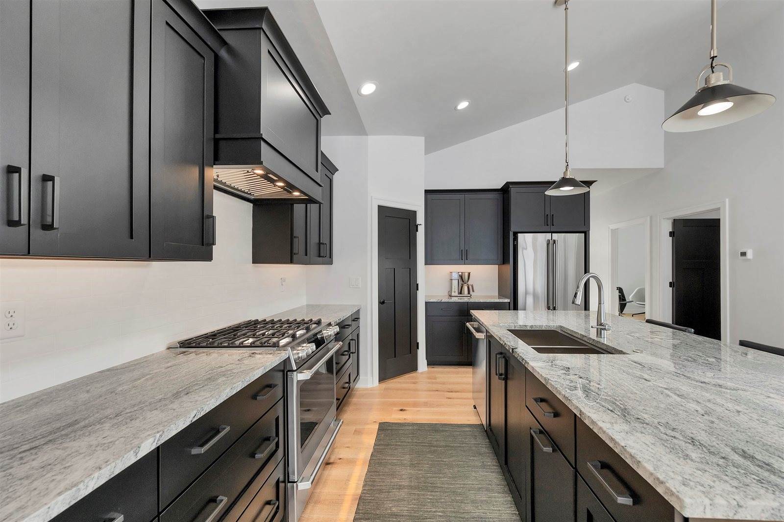 396 Aldon Circle, Green Bay, WI 54304