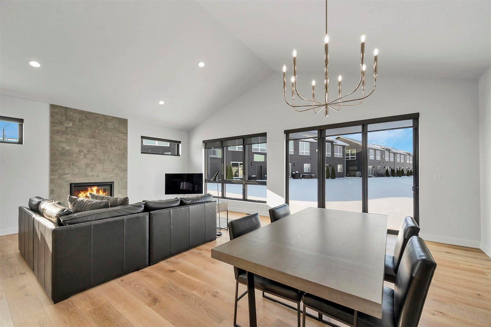 396 Aldon Circle, Green Bay, WI 54304