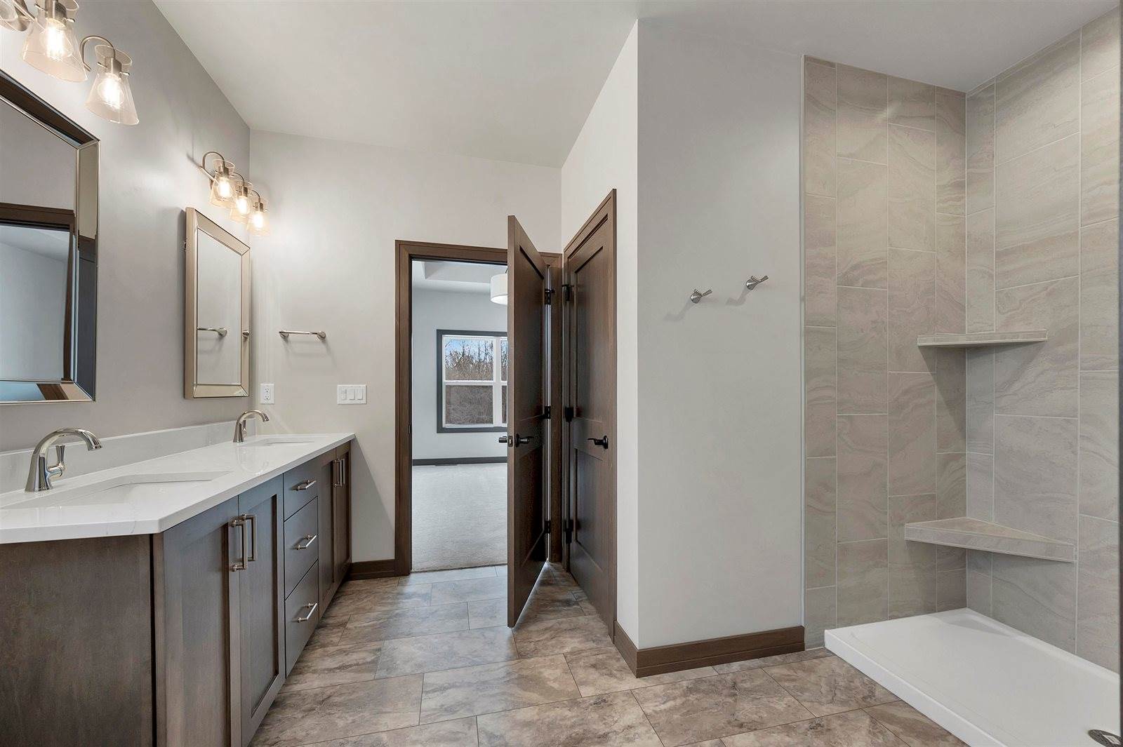 2580 North Stellita Circle, De Pere, WI 54115