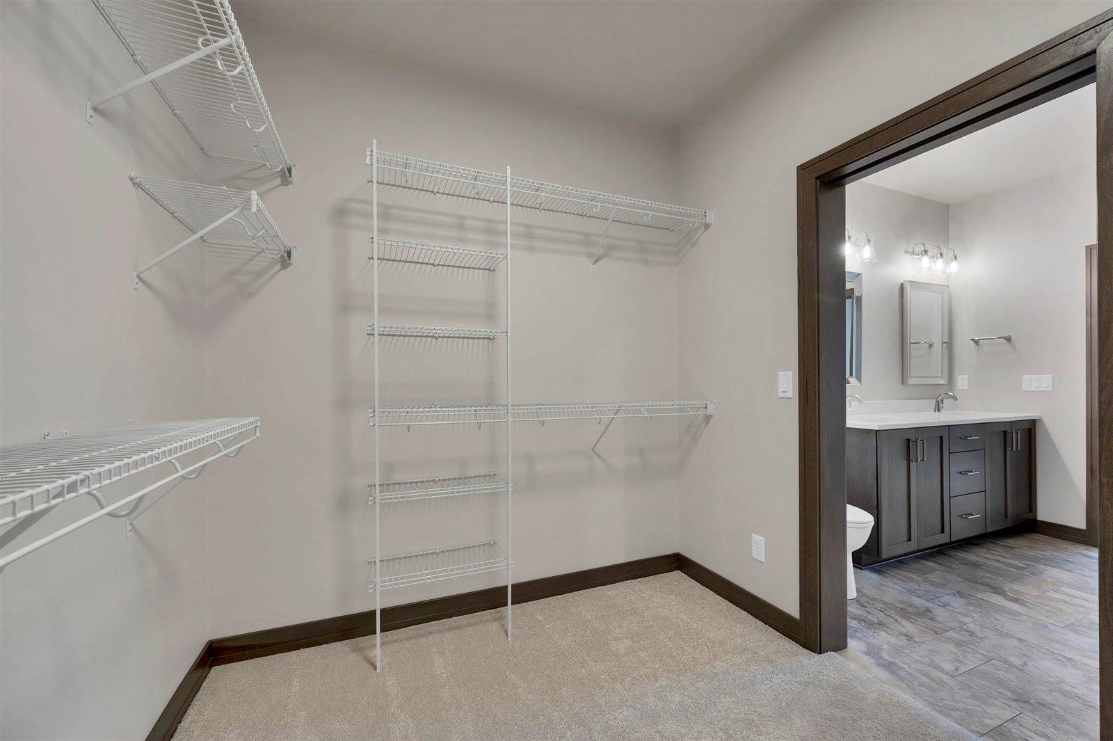 2580 North Stellita Circle, De Pere, WI 54115