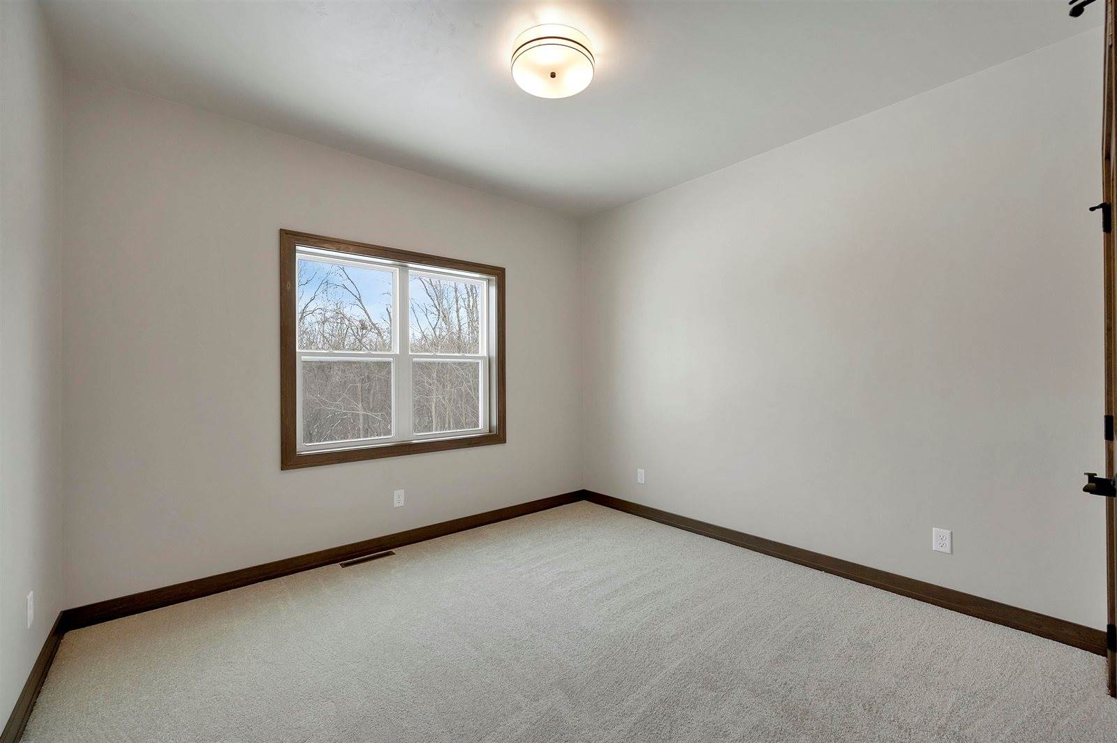 2580 North Stellita Circle, De Pere, WI 54115