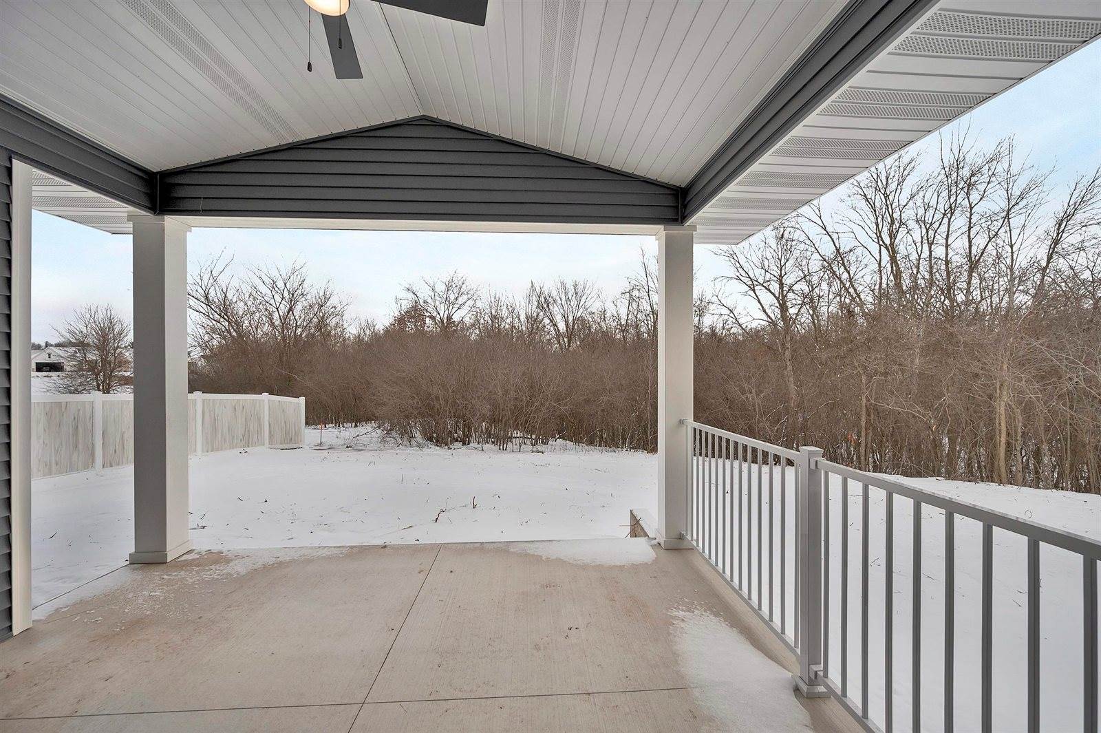 2580 North Stellita Circle, De Pere, WI 54115