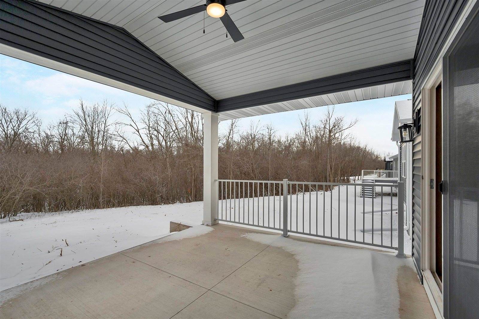 2580 North Stellita Circle, De Pere, WI 54115