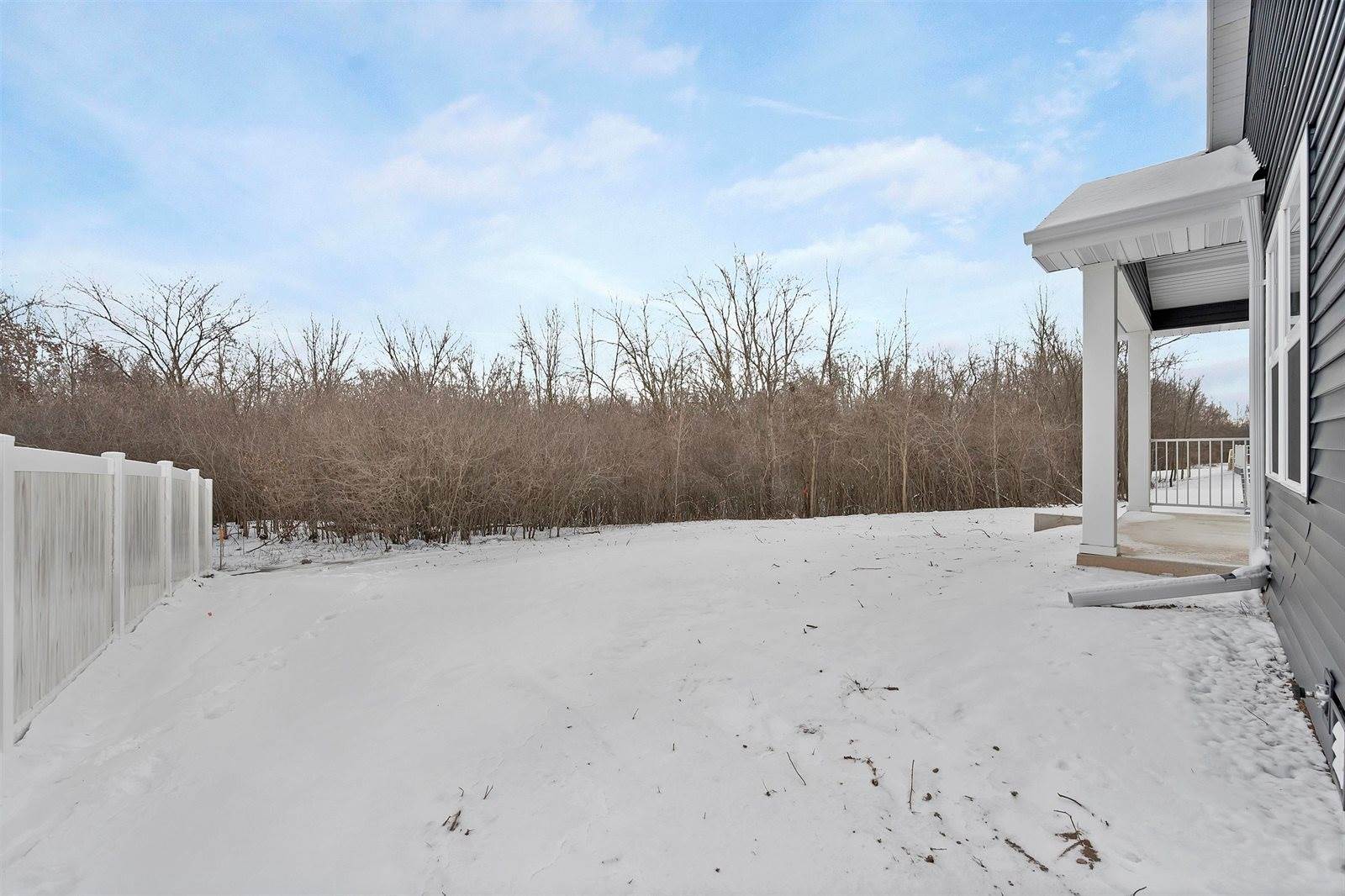 2580 North Stellita Circle, De Pere, WI 54115