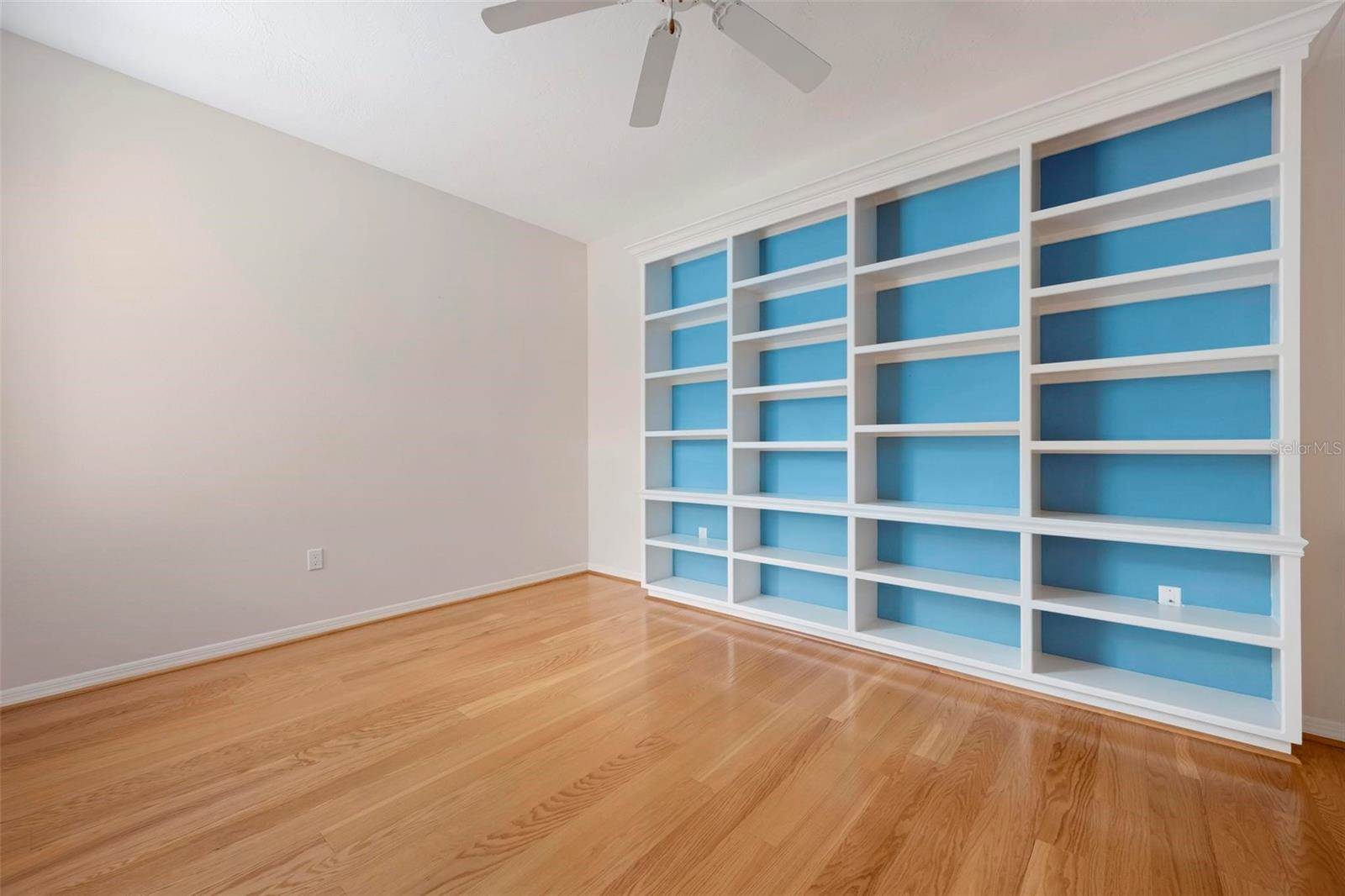 3773 Amapola Lane, Sarasota, FL 34238