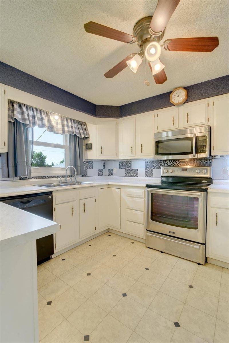 907 A, Armstrong, IA 50514