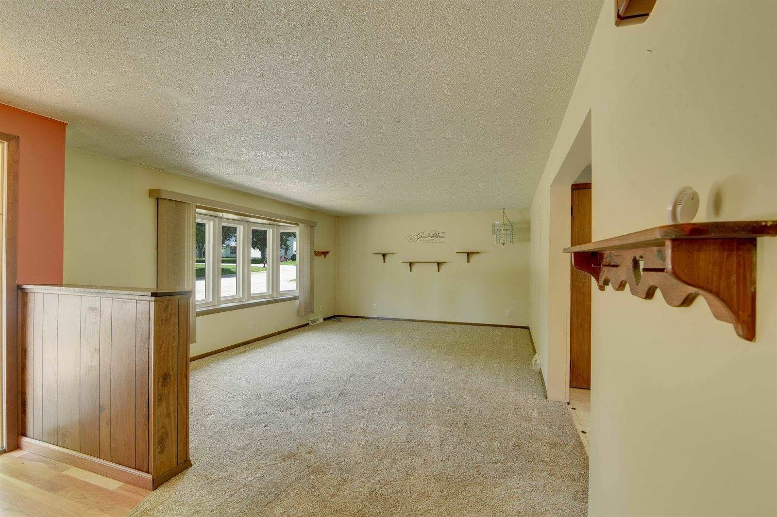 907 A, Armstrong, IA 50514