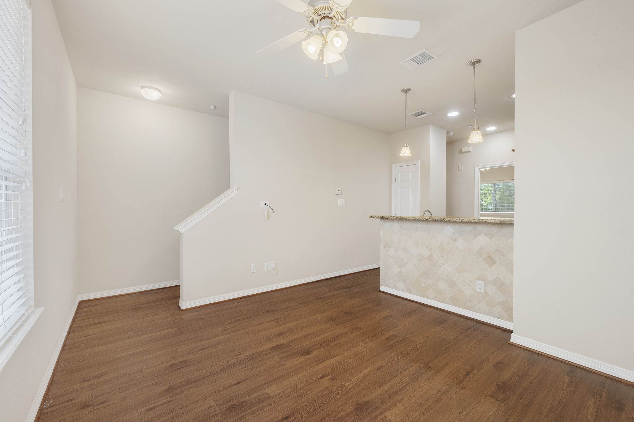 1198 Jones Butler RD #2204, College Station, TX 77840