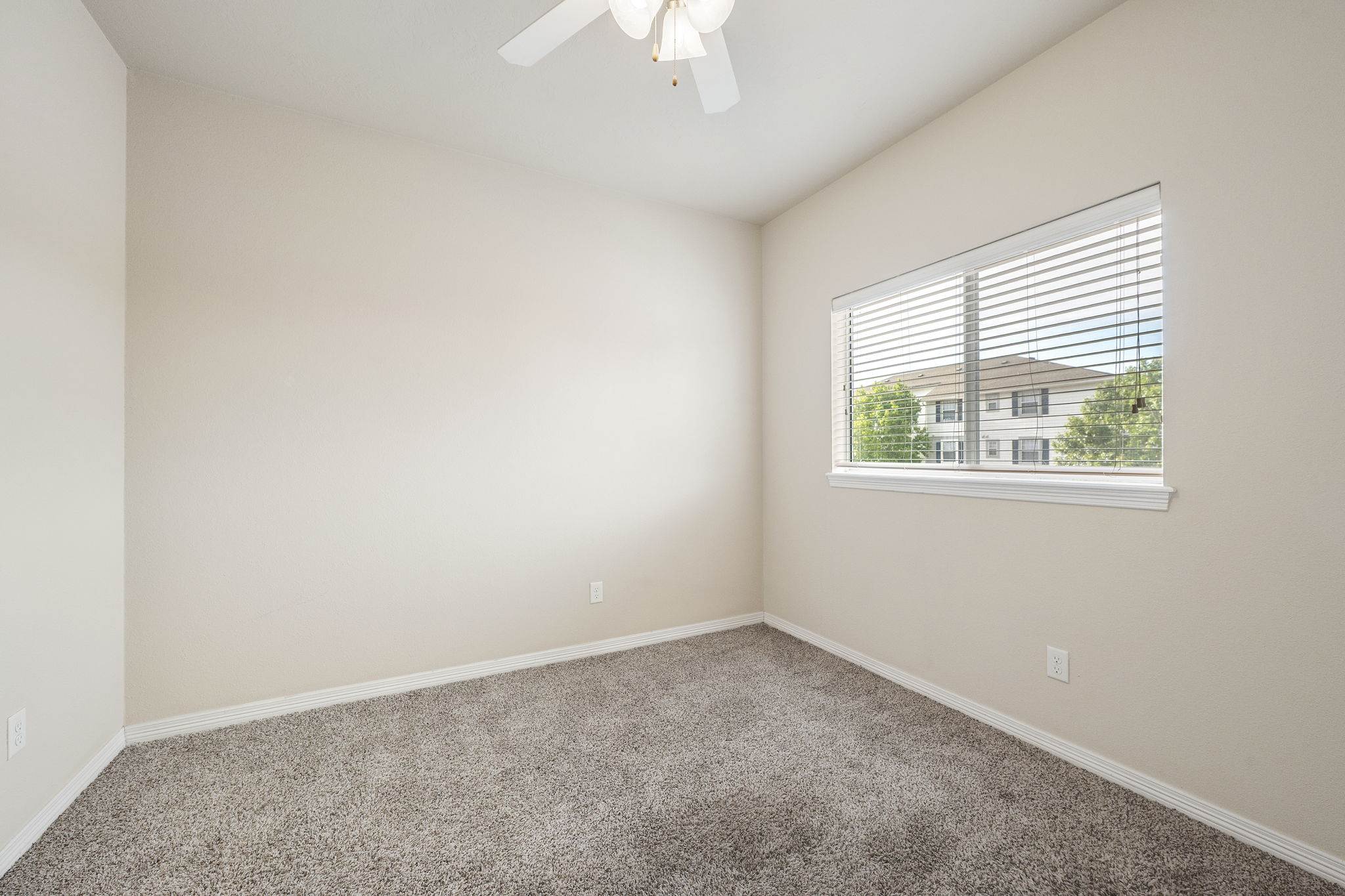 1198 Jones Butler RD #2204, College Station, TX 77840