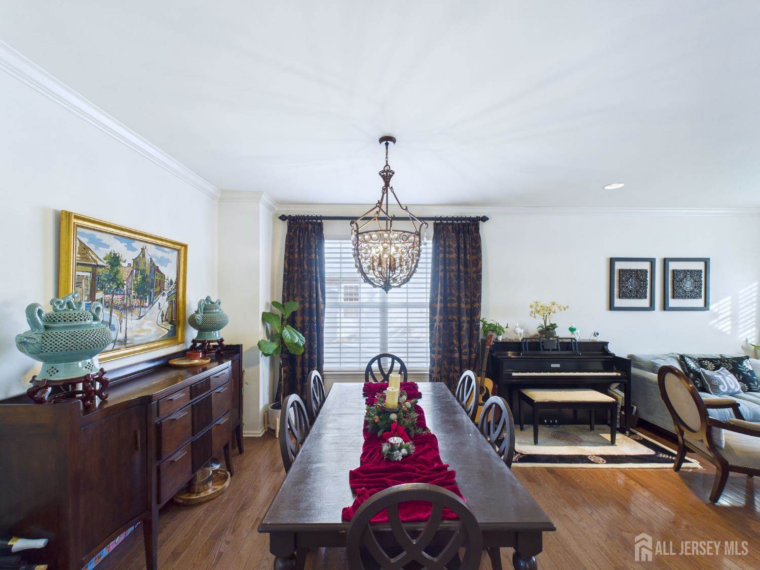 28 Wisniewski Road, Sayreville, NJ 08872