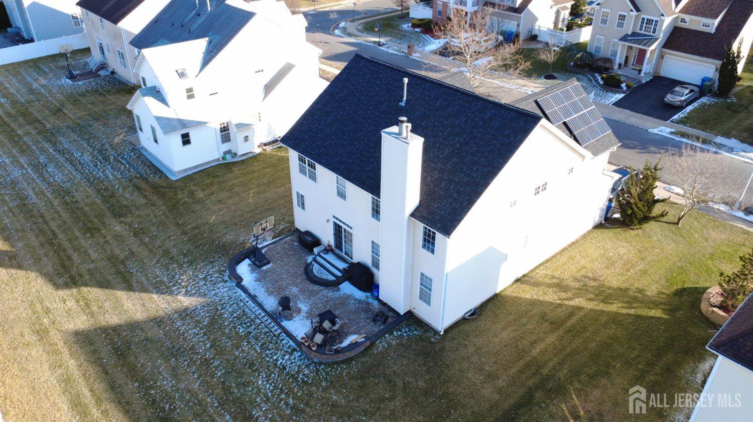 28 Wisniewski Road, Sayreville, NJ 08872