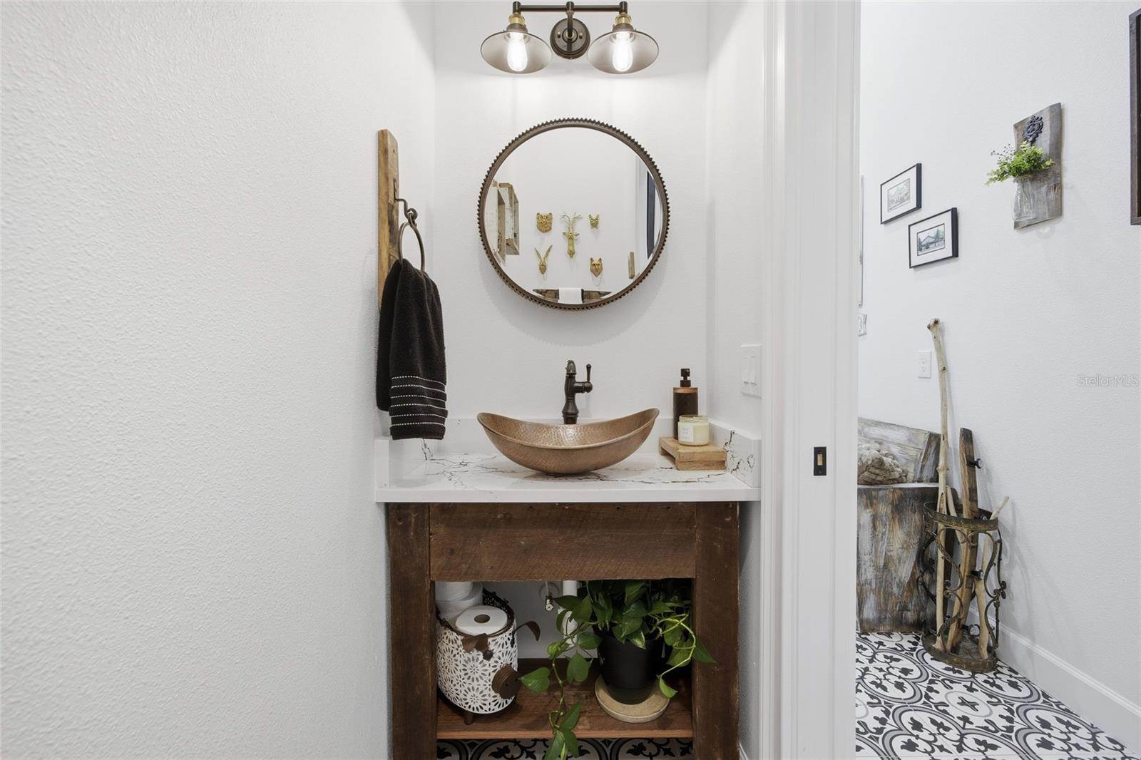 12052 SE 101st Court Road, Belleview, FL 34420