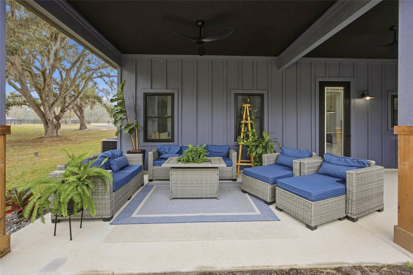 12052 SE 101st Court Road, Belleview, FL 34420