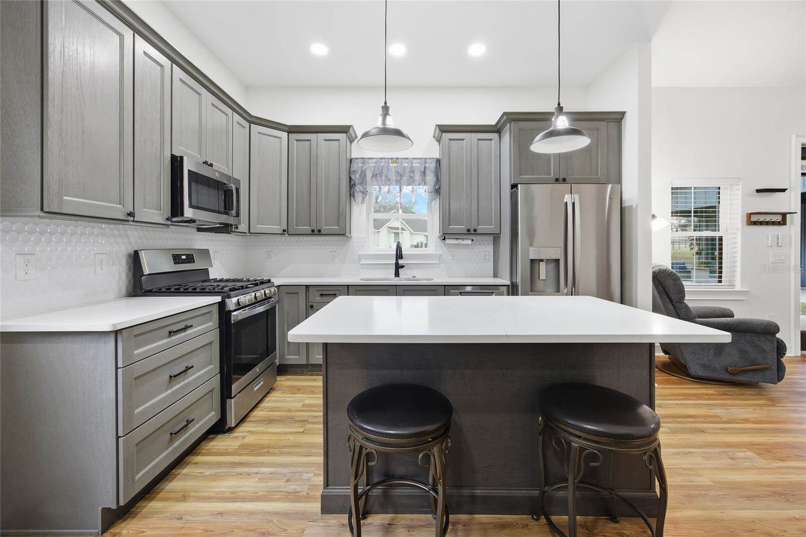 12052 SE 101st Court Road, Belleview, FL 34420