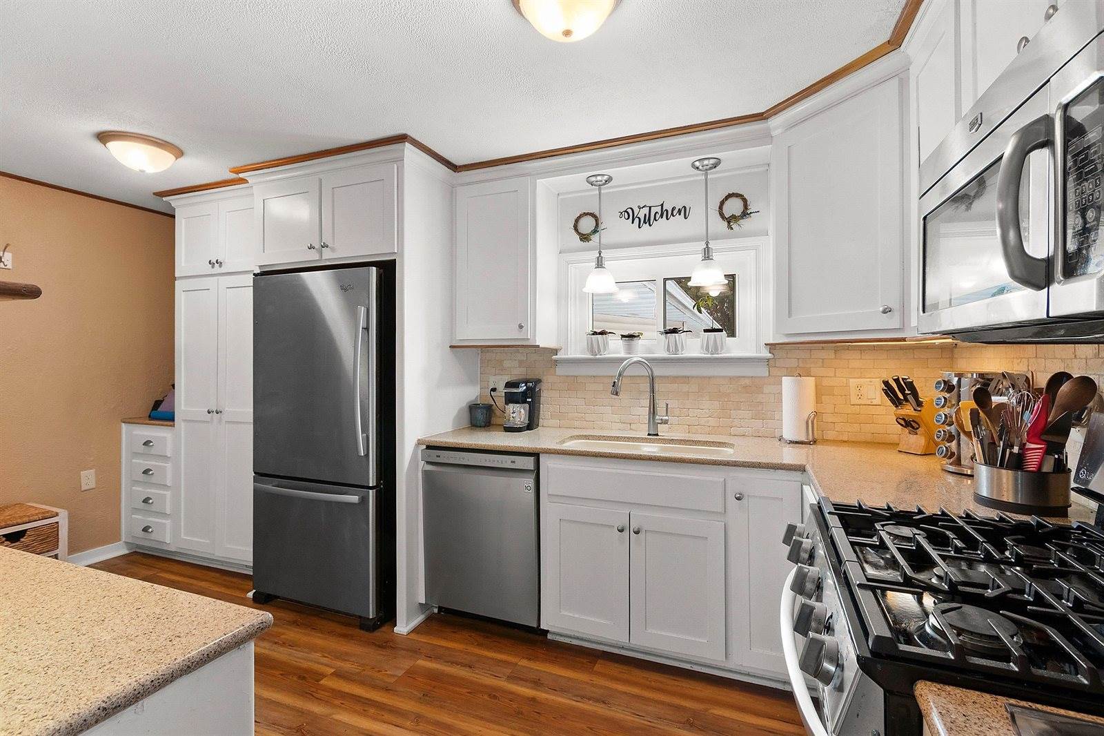 1208 Adams Street, Algoma, WI 54201