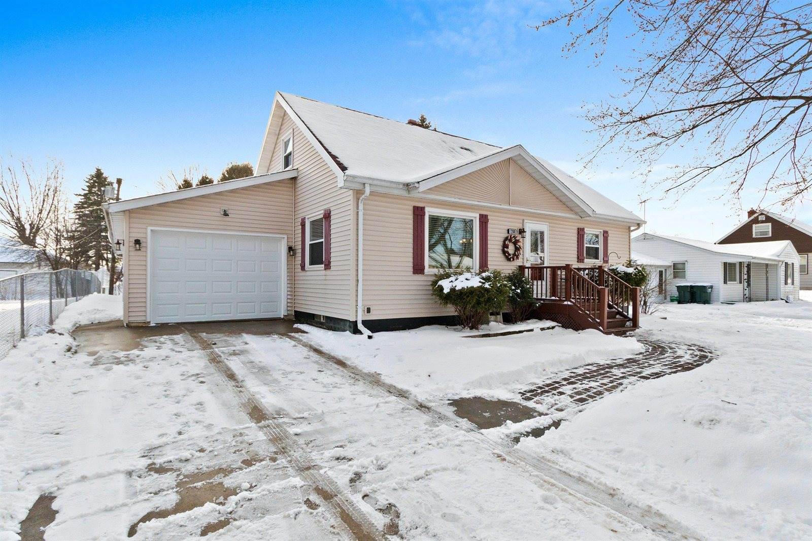 1208 Adams Street, Algoma, WI 54201