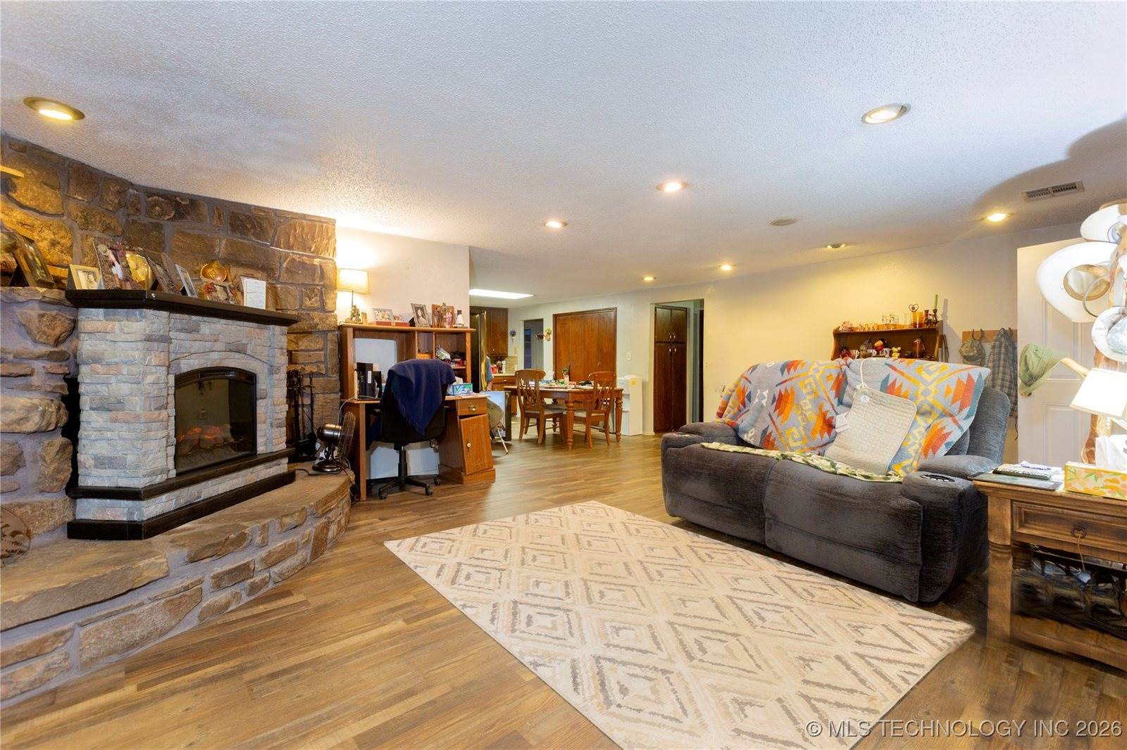 4537 NE 104th Road, Wilburton, OK 74578