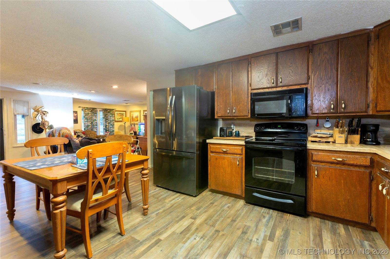 4537 NE 104th Road, Wilburton, OK 74578