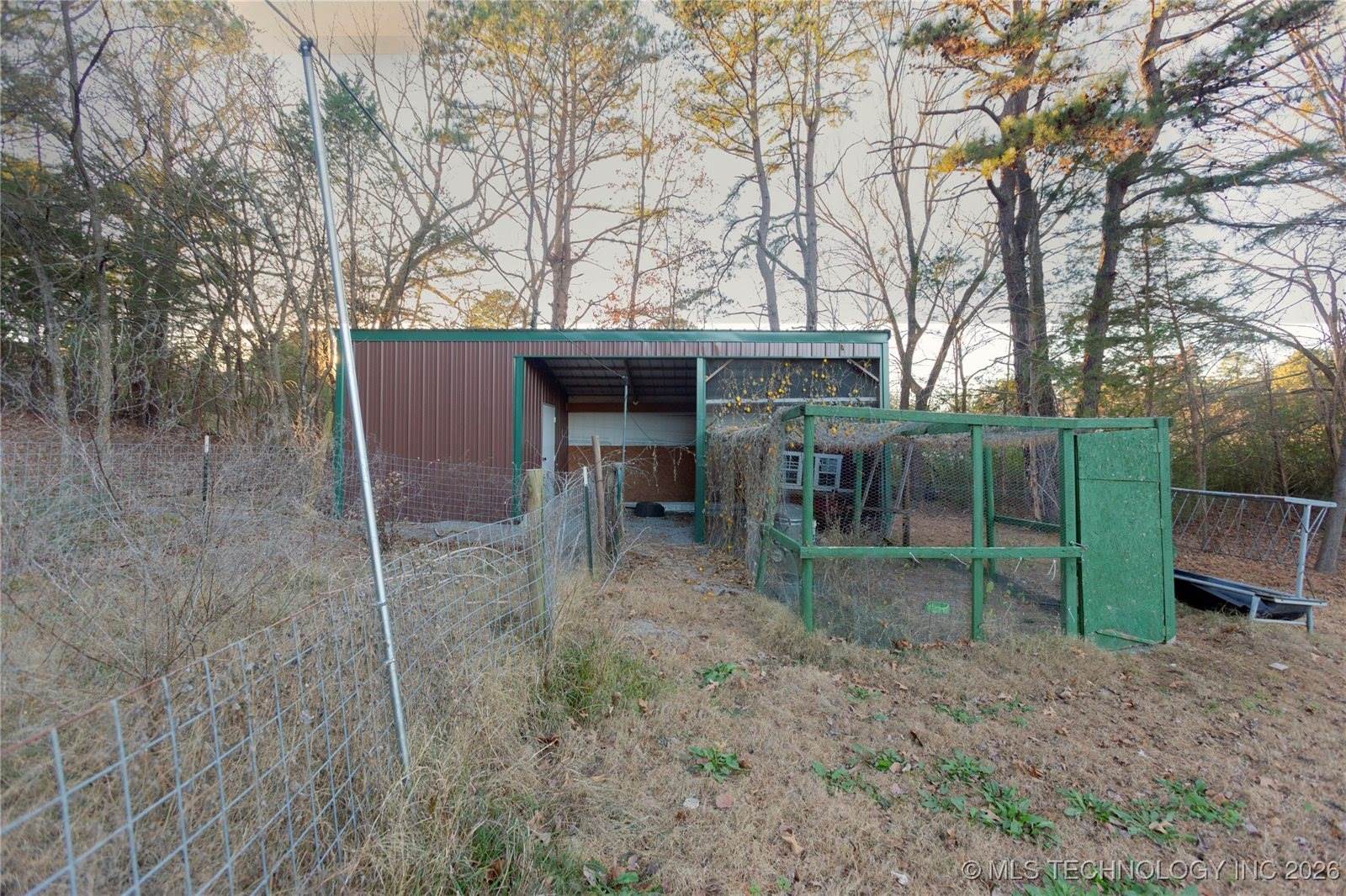 4537 NE 104th Road, Wilburton, OK 74578