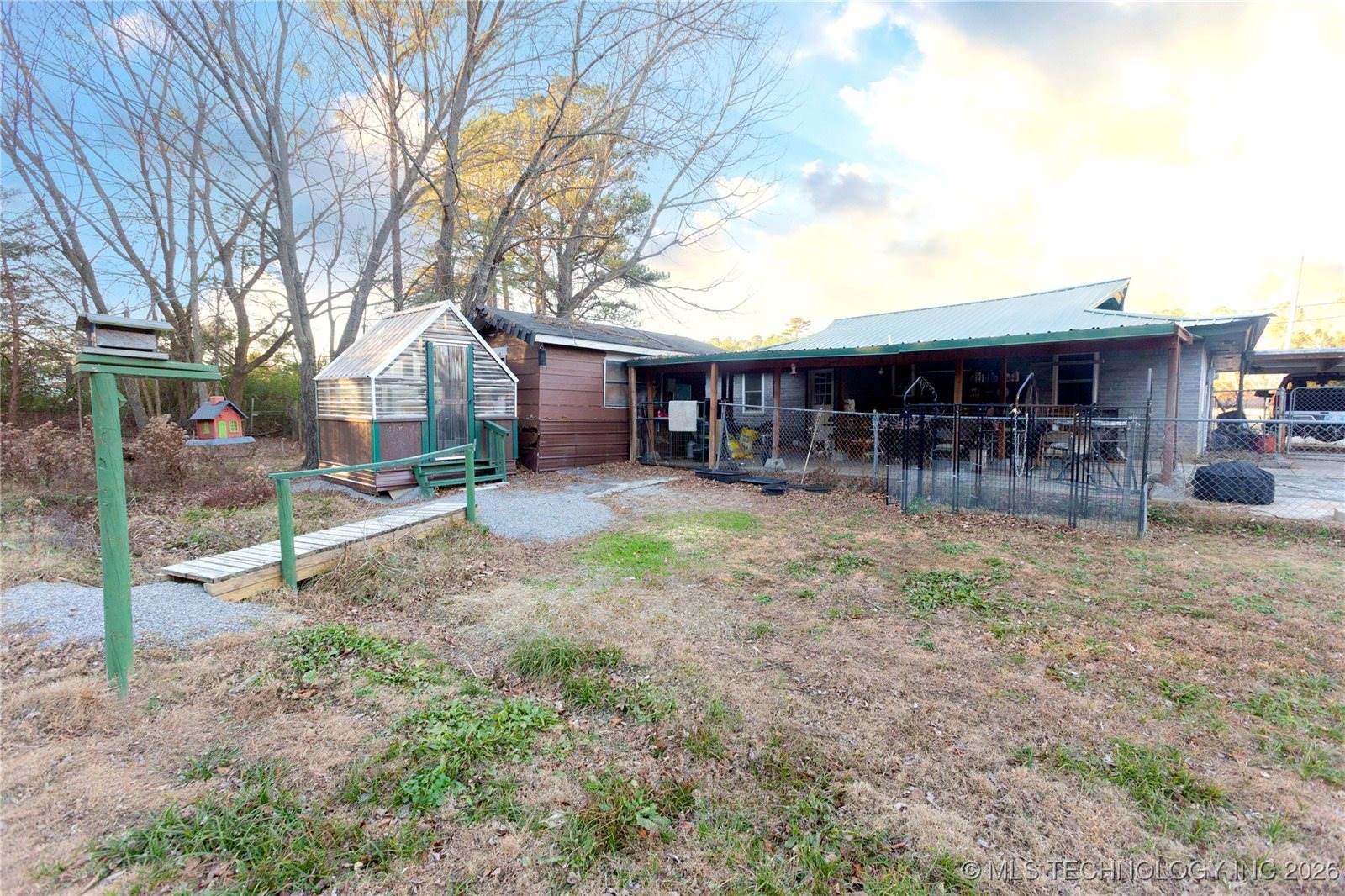 4537 NE 104th Road, Wilburton, OK 74578