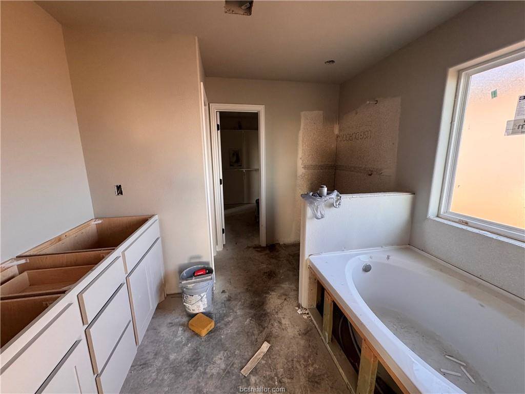 6110 Pocono Drive, College Station, TX 77845