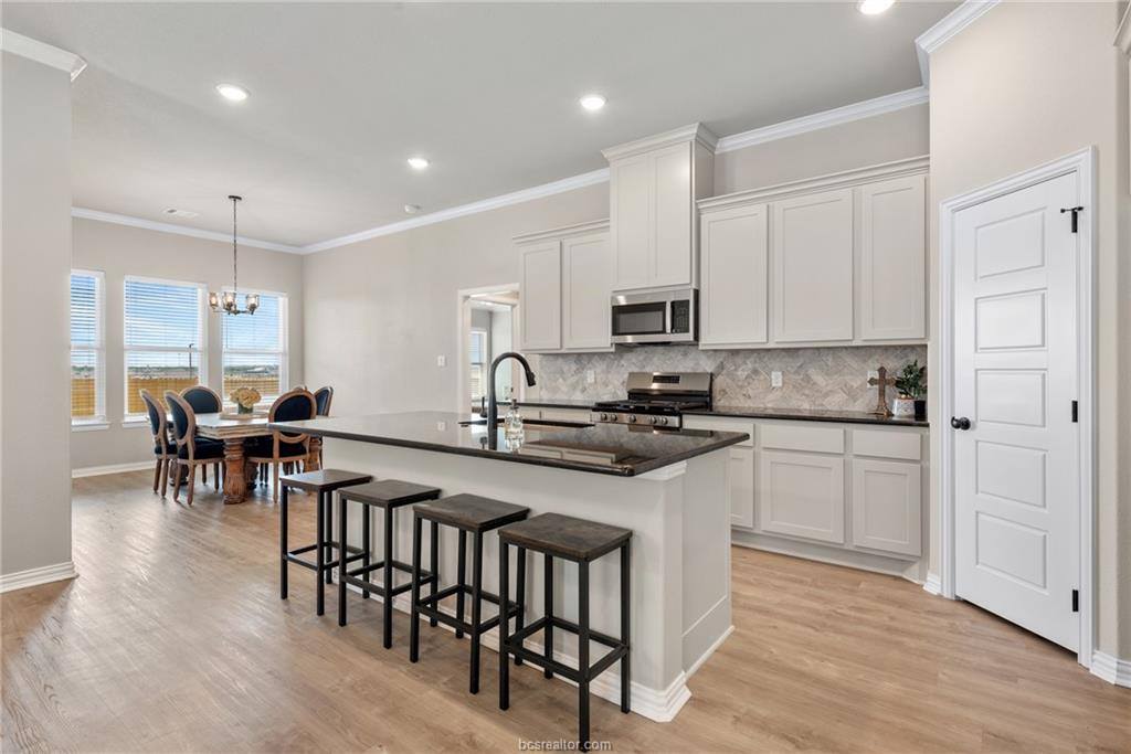 6110 Pocono Drive, College Station, TX 77845