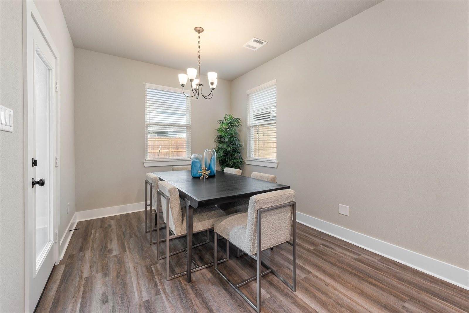 913 Fork Court, College Station, TX 77845