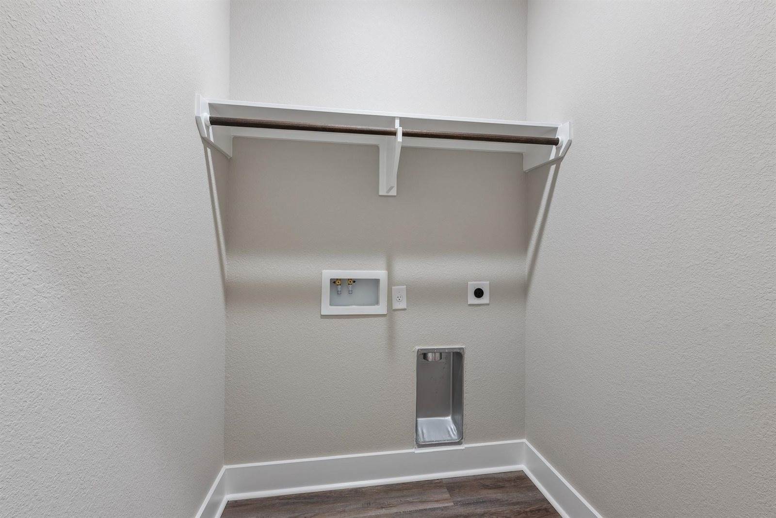 913 Fork Court, College Station, TX 77845