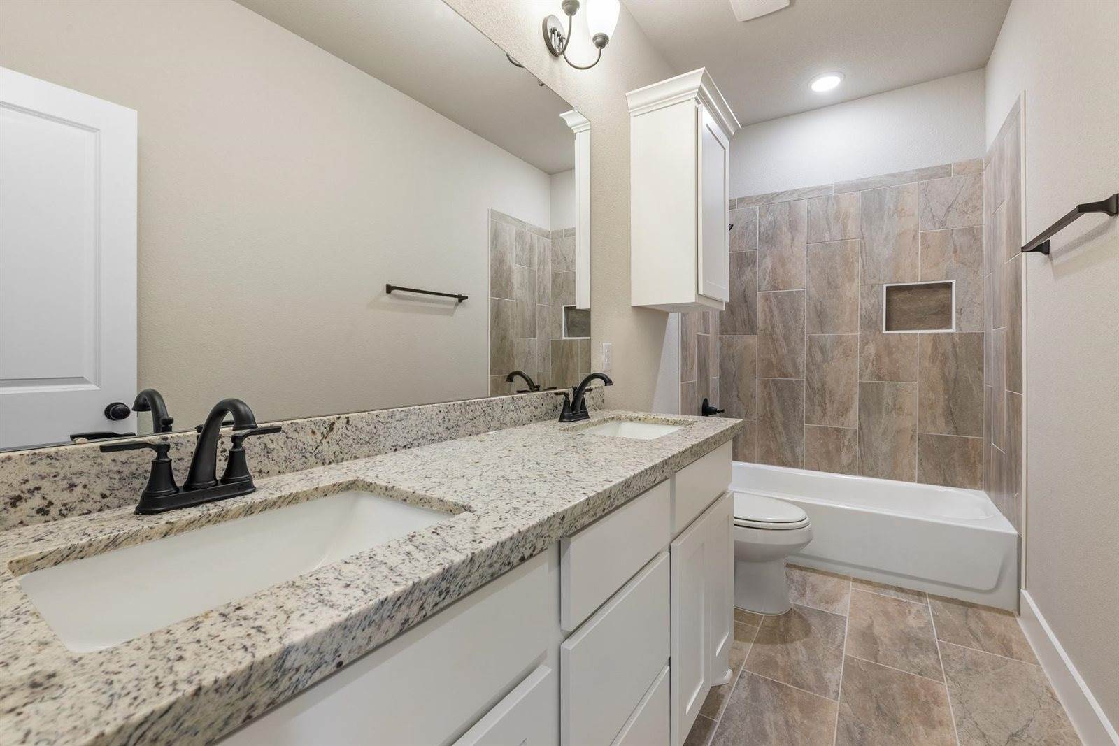 913 Fork Court, College Station, TX 77845