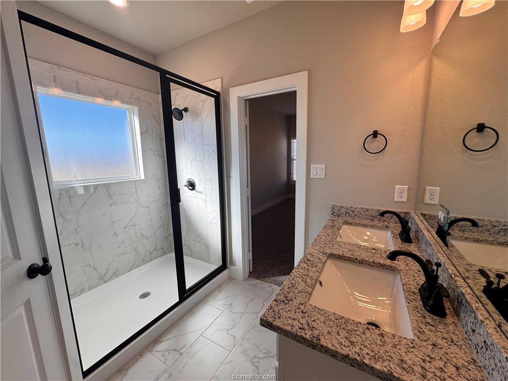 1227 Patriot Drive, College Station, TX 77845