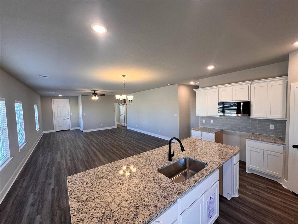 1227 Patriot Drive, College Station, TX 77845