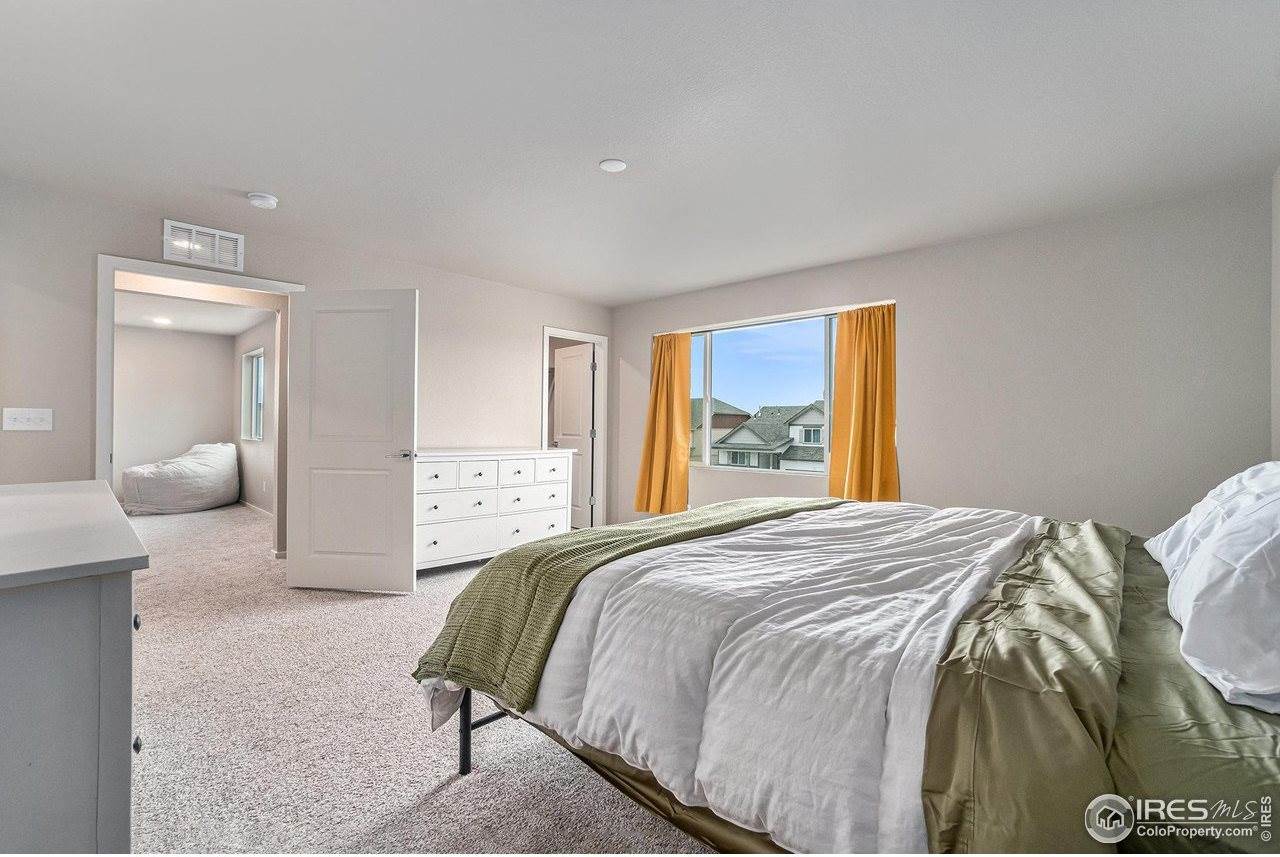 6637 6th St, Greeley, CO 80634