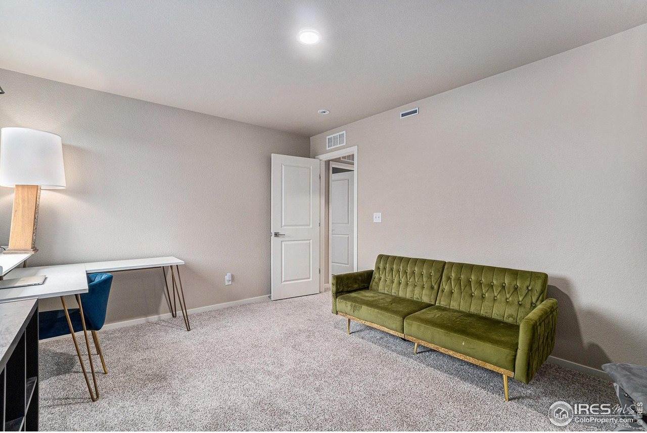 6637 6th St, Greeley, CO 80634