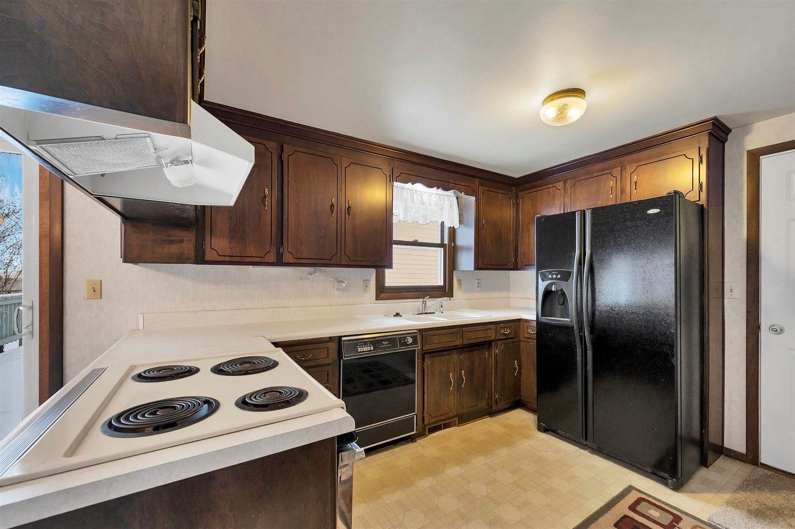 350 North Taylor Street, Green Bay, WI 54303