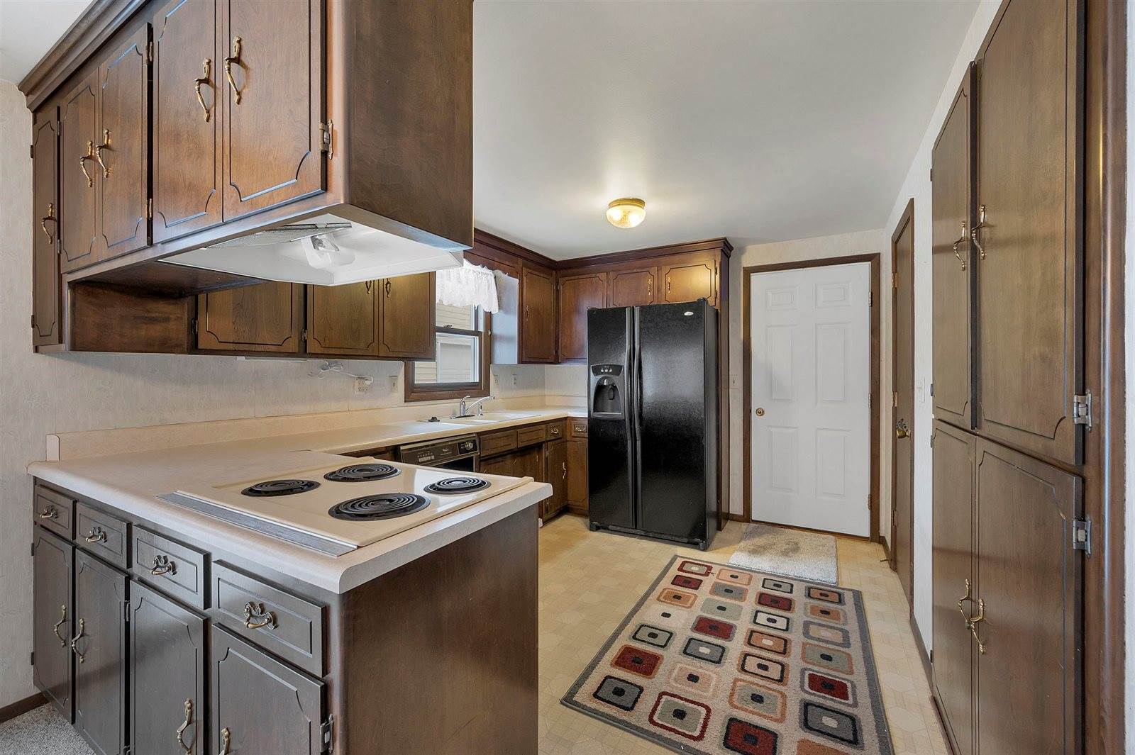 350 North Taylor Street, Green Bay, WI 54303