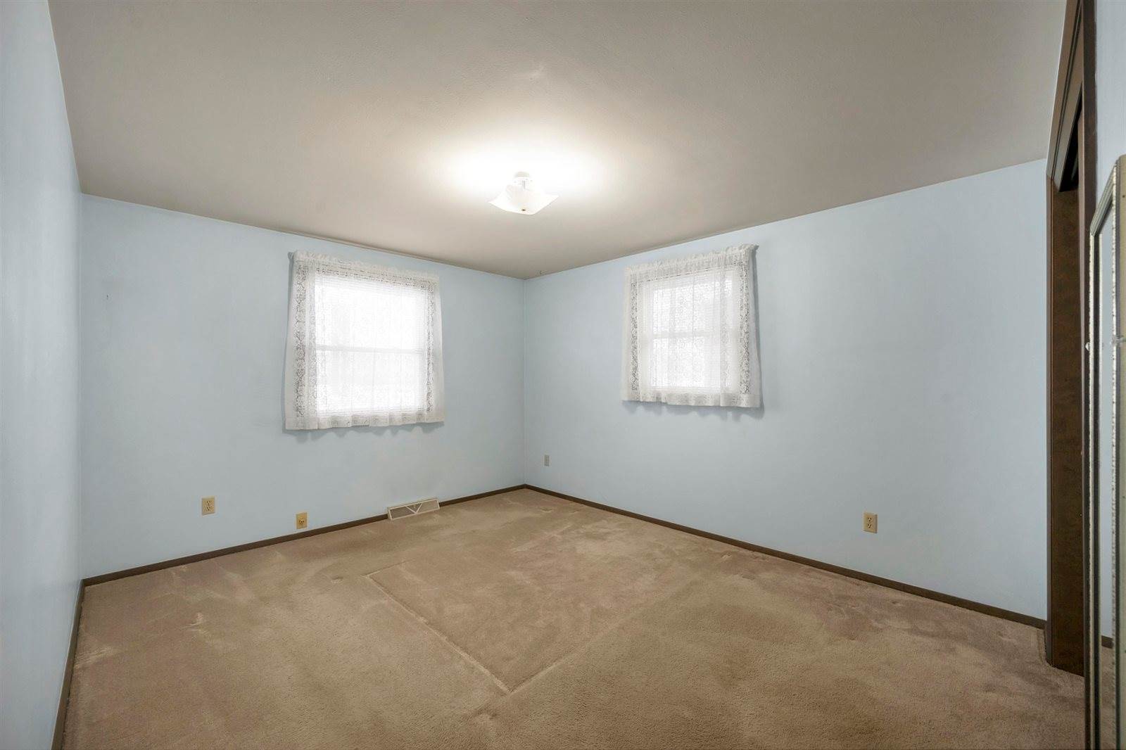 350 North Taylor Street, Green Bay, WI 54303