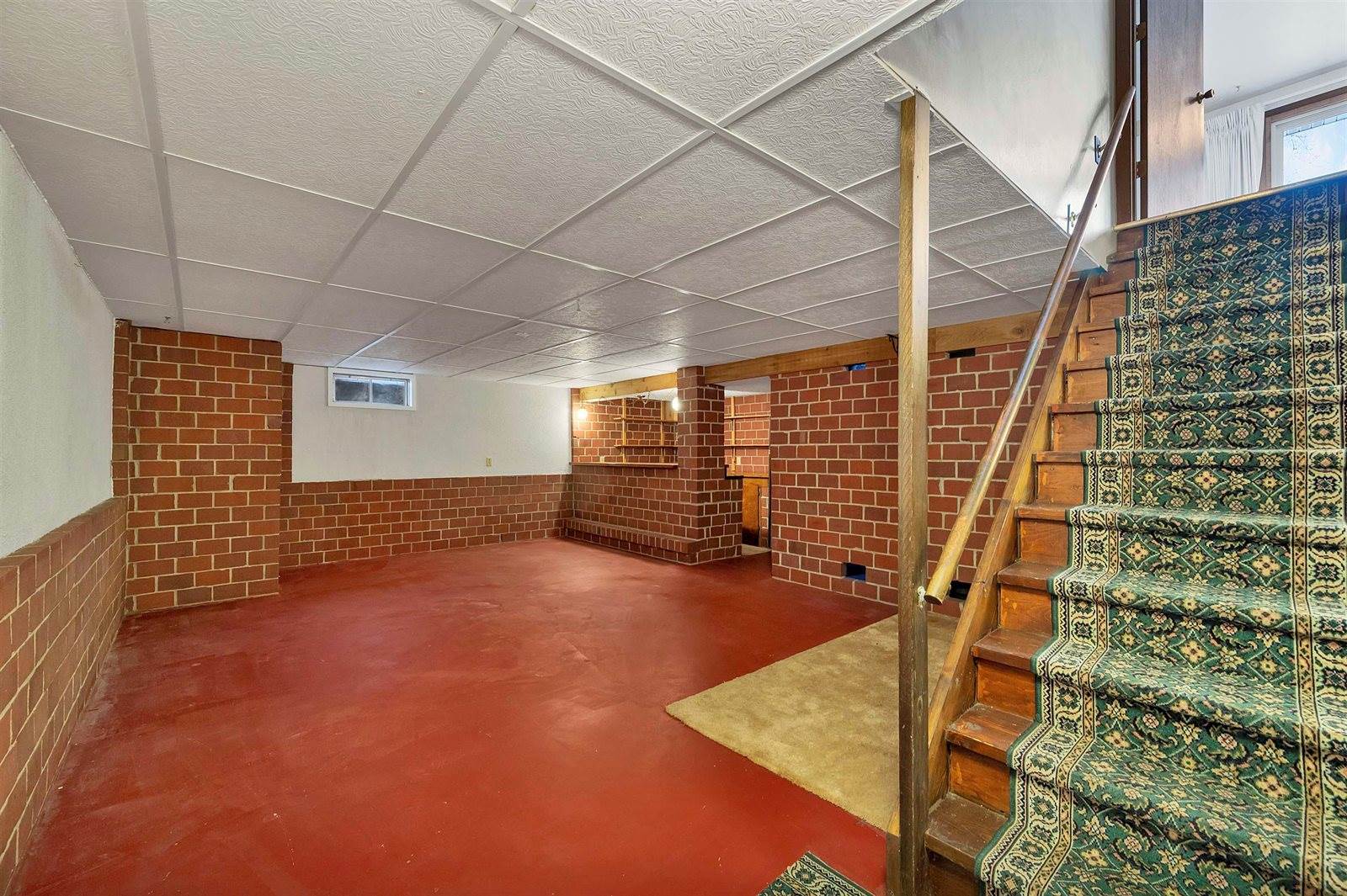 350 North Taylor Street, Green Bay, WI 54303