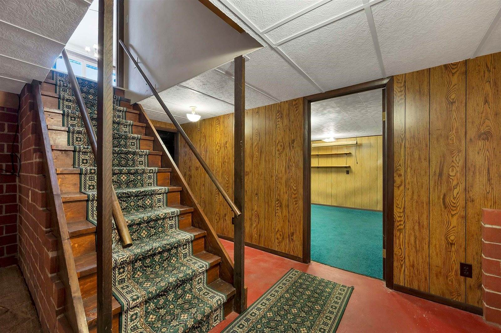 350 North Taylor Street, Green Bay, WI 54303