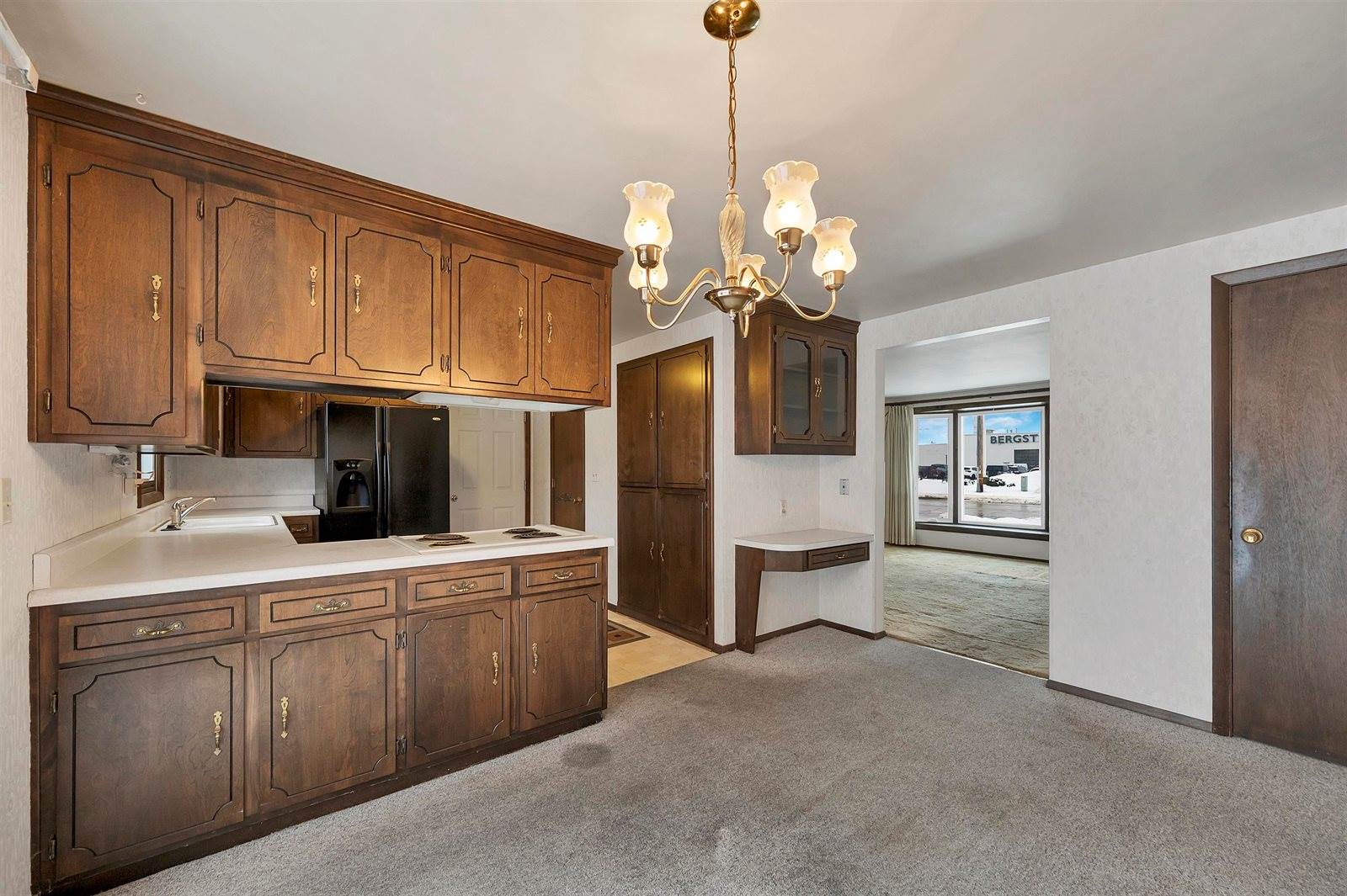 350 North Taylor Street, Green Bay, WI 54303