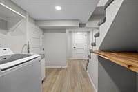 810 Summit Dr SW, Minot, ND 58701