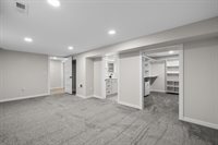 810 Summit Dr SW, Minot, ND 58701