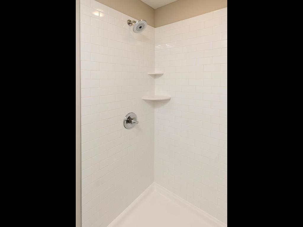 9698 32nd Street NE, Saint Michael, MN 55376