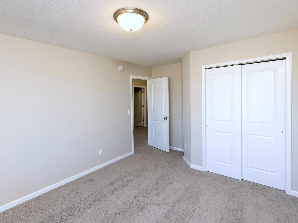 9698 32nd Street NE, Saint Michael, MN 55376