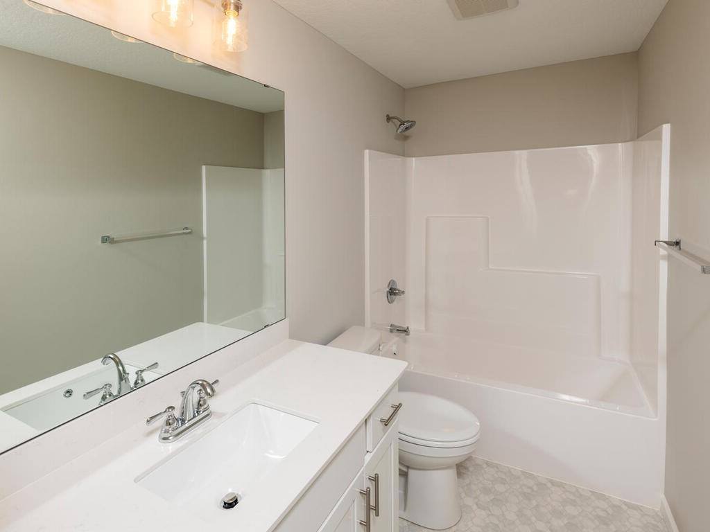 9698 32nd Street NE, Saint Michael, MN 55376