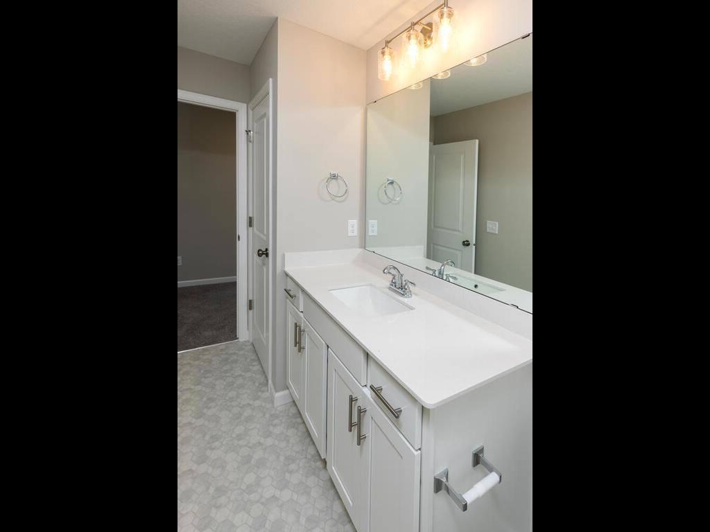 9698 32nd Street NE, Saint Michael, MN 55376